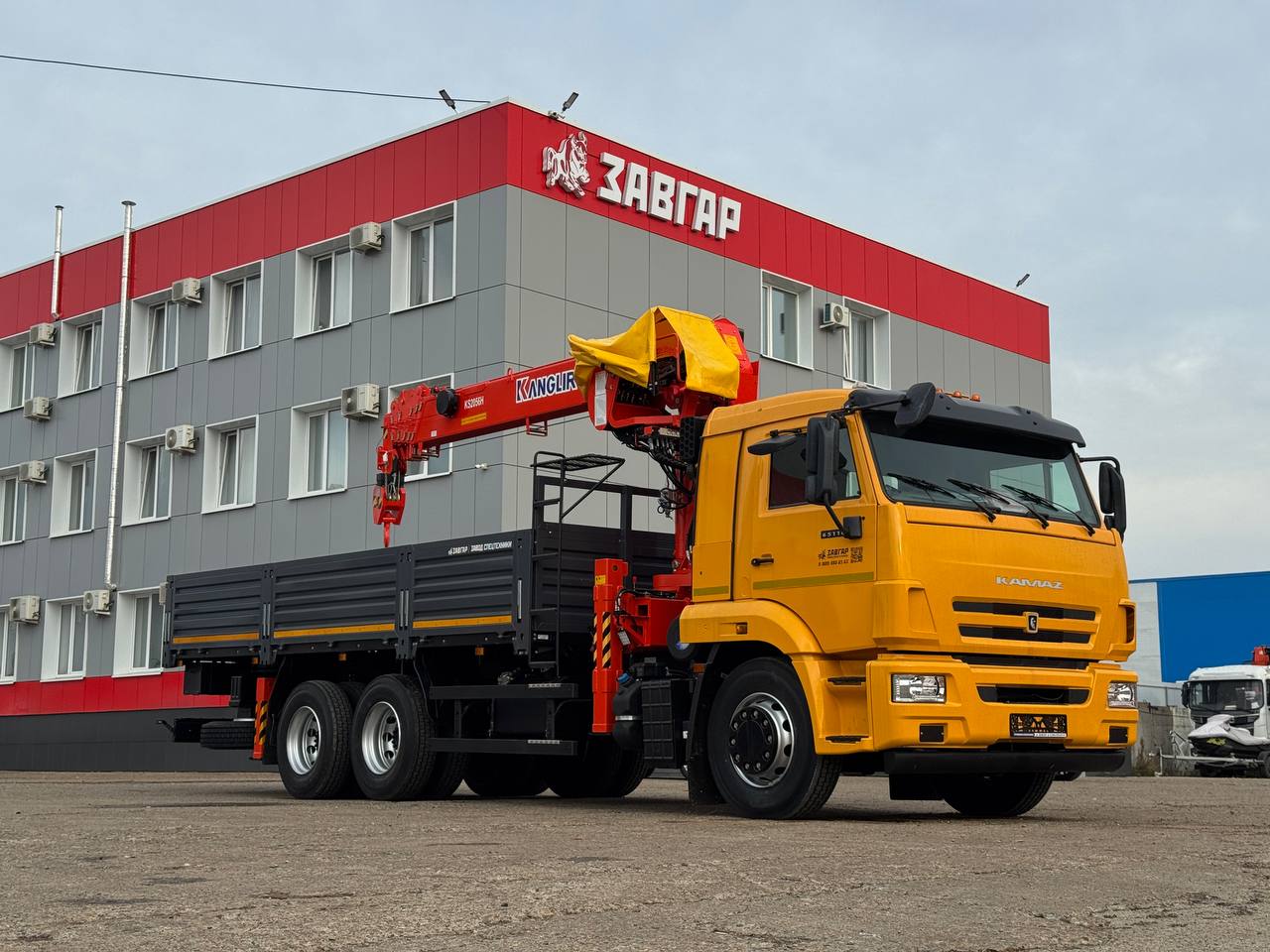 Тягач КАМАЗ 65116 с КМУ KANGLIR KS2056H + пульт ДУ